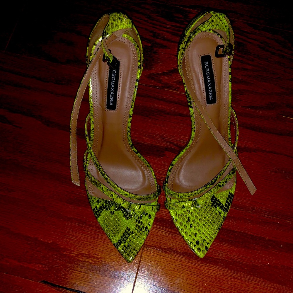 Bcbg maxaria  heel’s in  green .